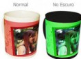 Caneca de porcelana brilhante